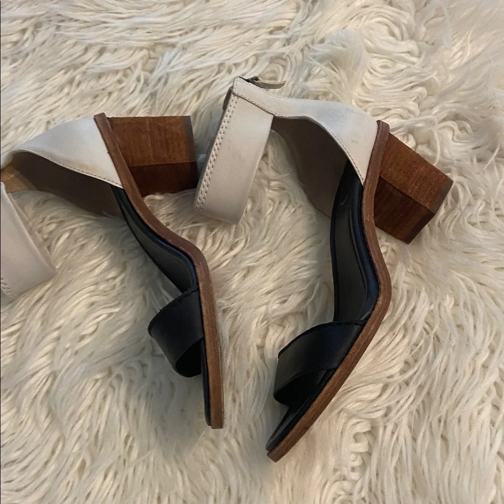 Frye Black and White Ankle Strap Heels size 7.5 very good condition zipper back - Picture 6 of 12